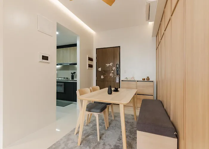 Eastwood 1br Muji Luxe Minimalist Fast Wifi * Manila