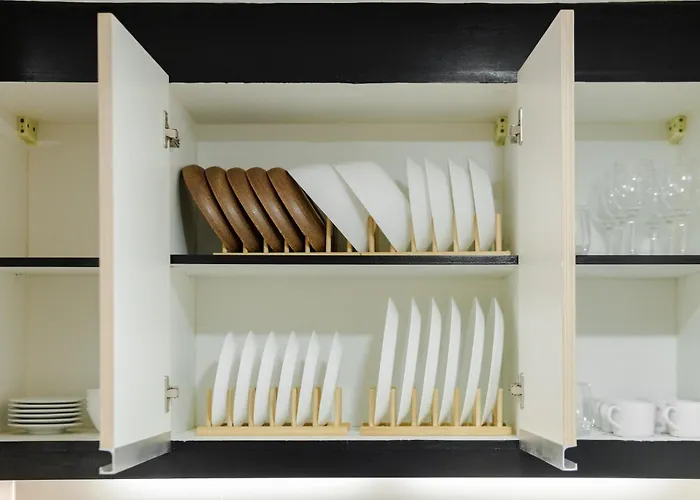 Eastwood 1br Muji Luxe Minimalist Fast Wifi *