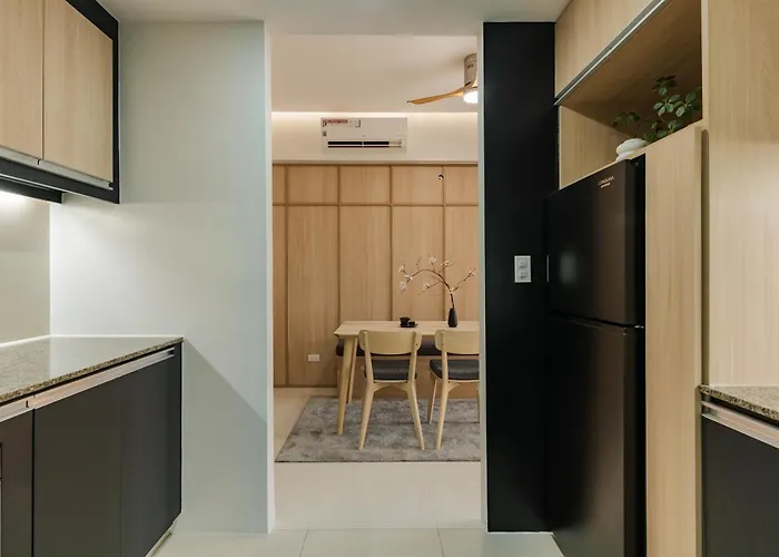 Eastwood 1br Muji Luxe Minimalist Fast Wifi Manila