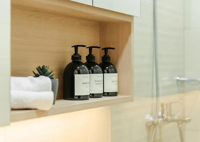Apartment Eastwood 1br Muji Luxe Minimalist Fast Wifi *