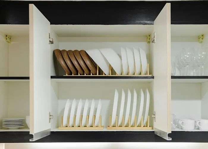 Eastwood 1br Muji Luxe Minimalist Fast Wifi