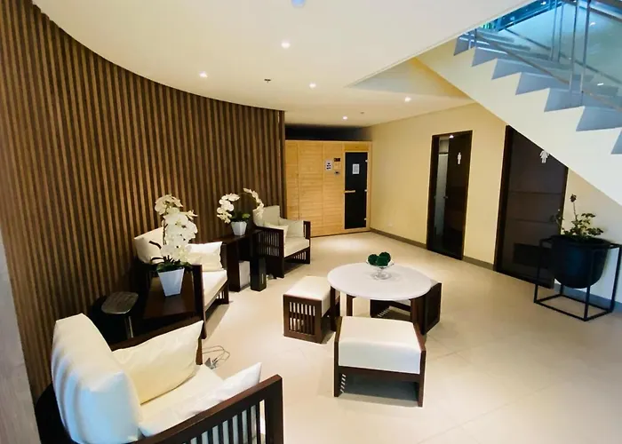 Eastwood 1br Muji Luxe Minimalist Fast Wifi Manila
