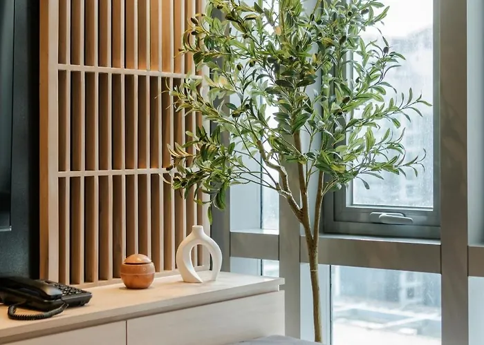Eastwood 1br Muji Luxe Minimalist Fast Wifi Apartment Manila